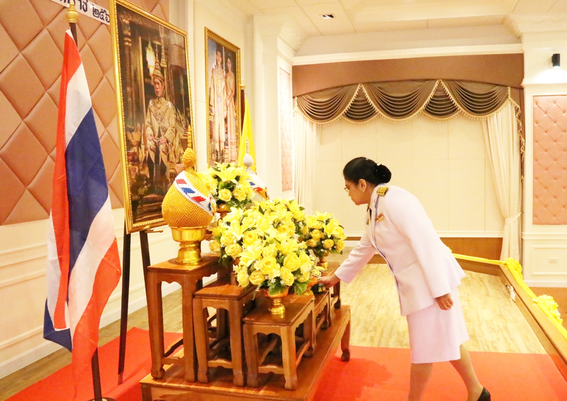 ﻿กรมบังคับคดีจัดพิธีถวายสัตย์ปฏิญาณเพื่อเป็นข้าราชการที่ดีและพลังของแผ่นดิน เนื่องในโอกาสวันเฉลิมพระชนมพรรษา พระบาทสมเด็จพระเจ้าอยู่หัว 28 กรกฎาคม 2563